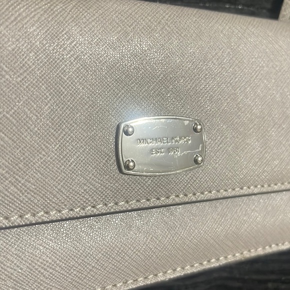 Michael Kors Wallet - Picture 3 of 7